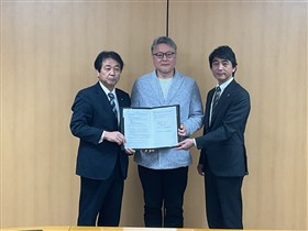 立地協定式の様子